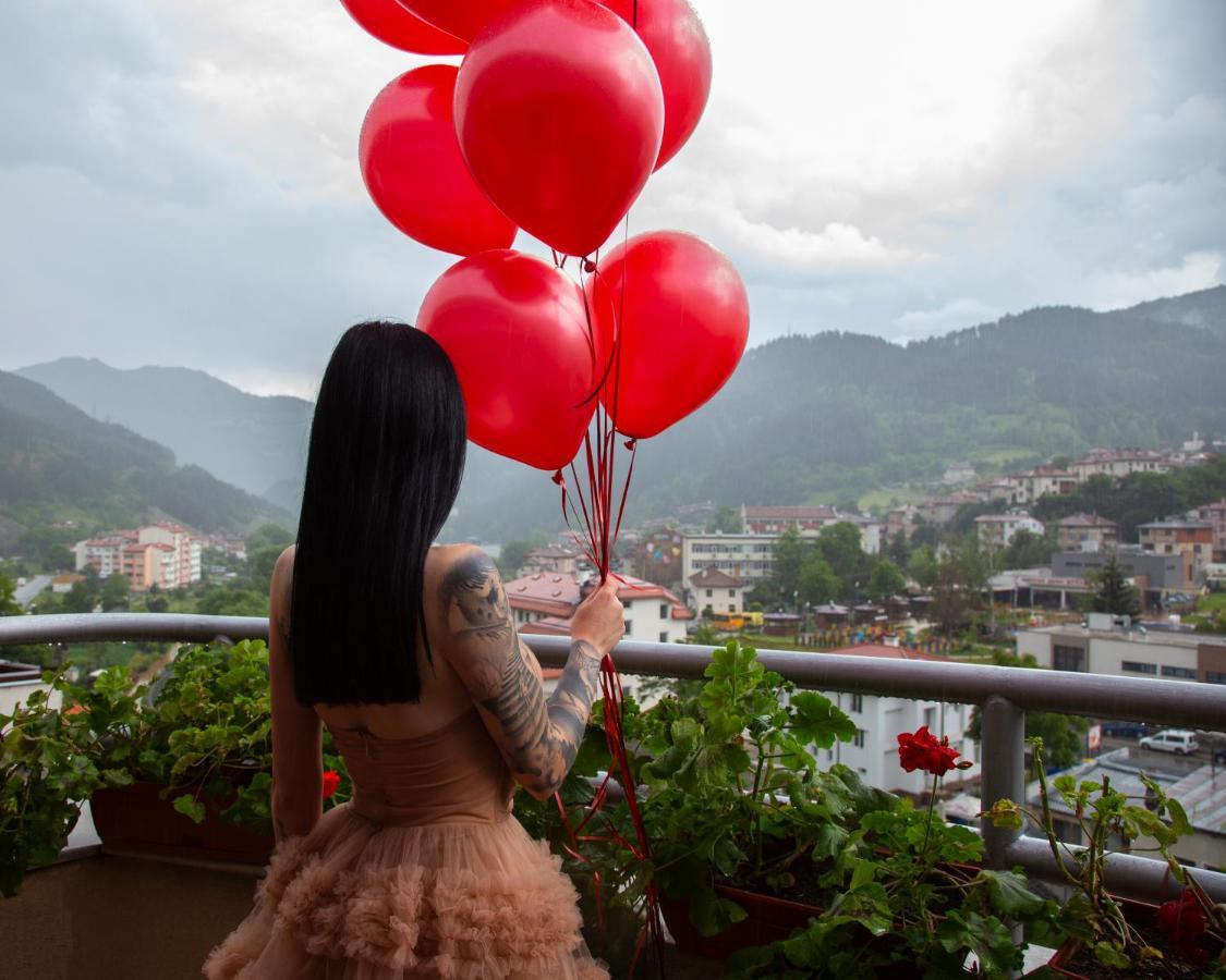 Mountain Boutique Family Hotel Devin Bagian luar foto