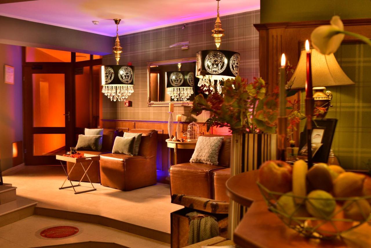 Mountain Boutique Family Hotel Devin Bagian luar foto