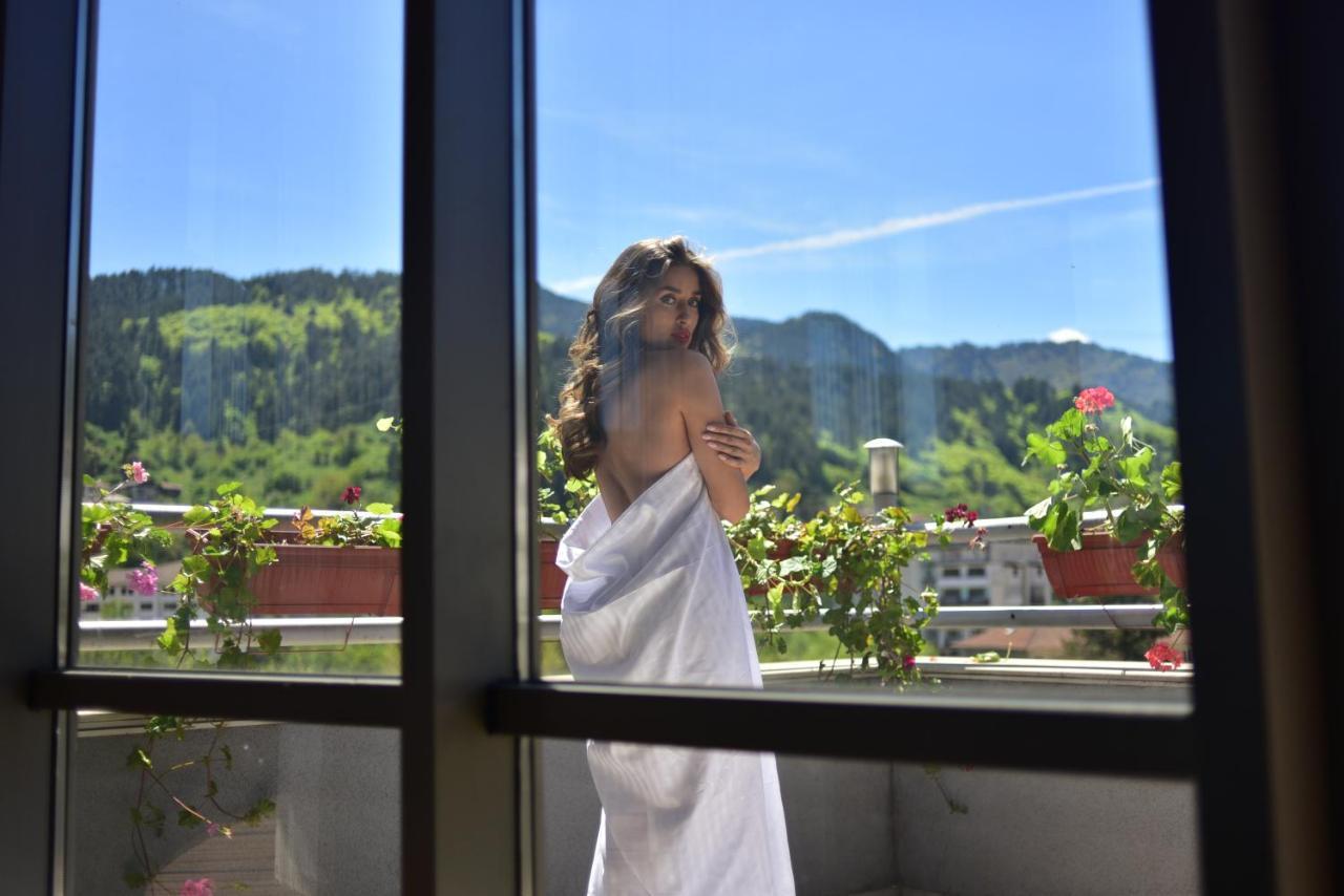 Mountain Boutique Family Hotel Devin Bagian luar foto