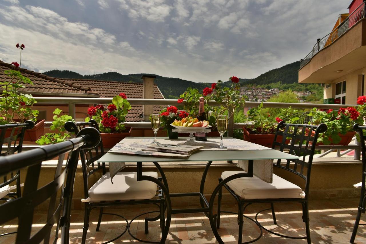 Mountain Boutique Family Hotel Devin Bagian luar foto