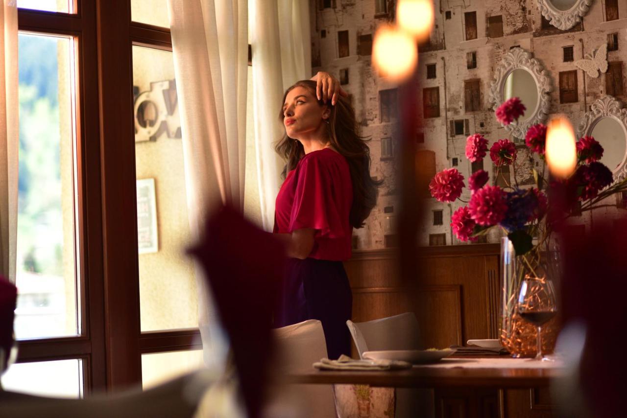 Mountain Boutique Family Hotel Devin Bagian luar foto