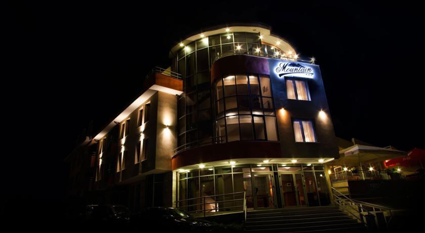 Mountain Boutique Family Hotel Devin Bagian luar foto