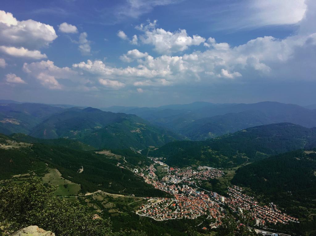Mountain Boutique Family Hotel Devin Bagian luar foto